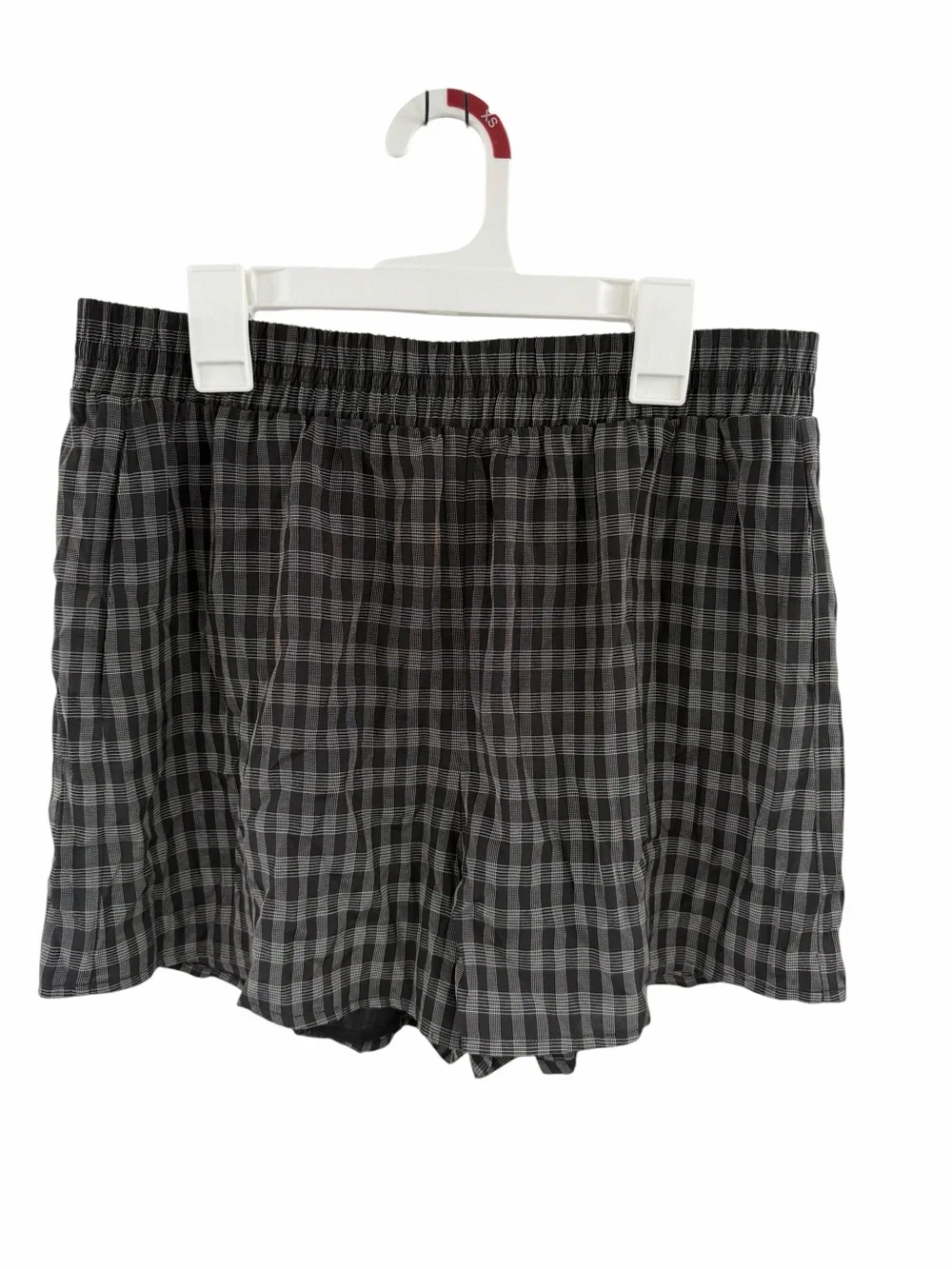 Aritzia Babaton Elwood Short Women's Black Plaid Casual Shorts High Rise Medium